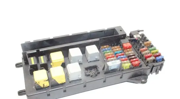 Volkswagen Crafter Fuse module 9065450201 A9065450201