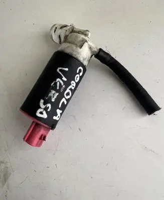 Toyota Corolla Verso AR10 Windscreen/windshield washer pump