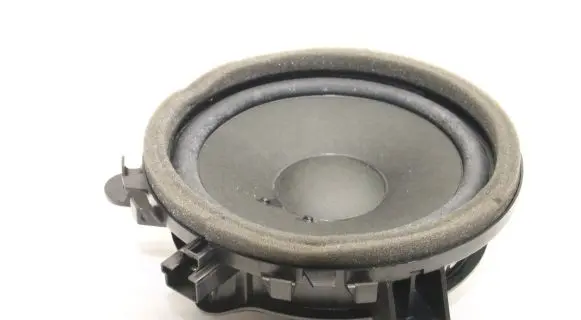 Volvo XC70 Rear door speaker 30657445