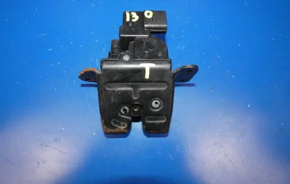 Hyundai i30 Tailgate/trunk/boot lock/catch/latch 81230A6000