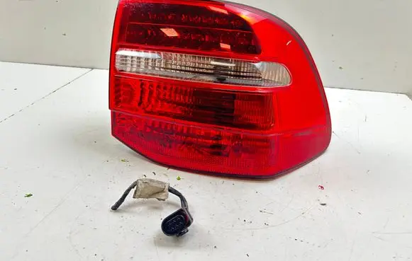 Rear/tail lights