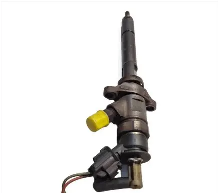 Fuel injector