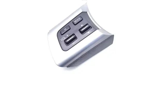 Mazda 5 Steering wheel buttons/switches N123664M0