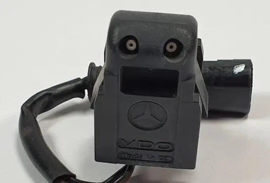 Mercedes-Benz SL R230 Windshield washer spray nozzle 