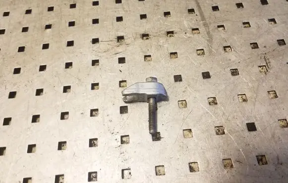 Opel Antara Fuel Injector clamp holder