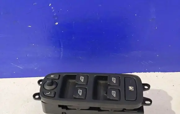 Volvo V50 Electric window control switch 30710787 30710788