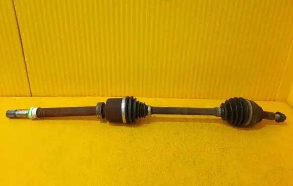 Nissan NV300 Front driveshaft