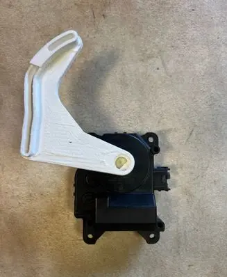 Toyota Corolla Verso E121 Air flap motor/actuator 0637007490 AE0637007490