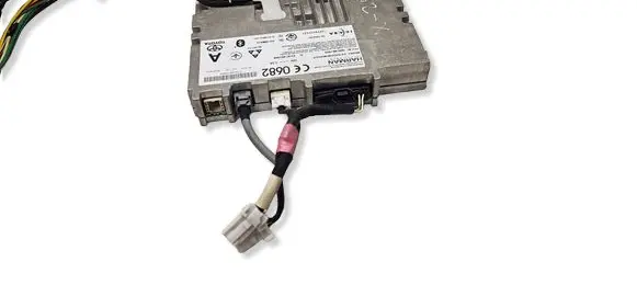Toyota Avensis T270 GPS navigation control unit/module 868400W013 BE7718 EXTENSIONMODULE
