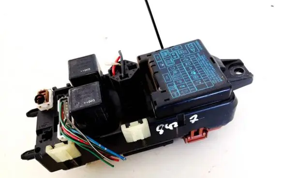 Mitsubishi Space Star Fuse box set mr318828 mb953355