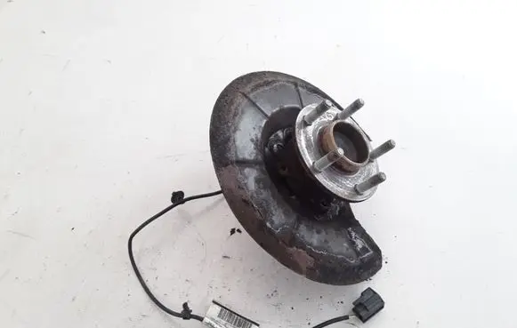 Volvo C70 Rear wheel hub