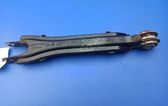 Mercedes-Benz C W204 Rear upper control arm/wishbone A2043521488 A2043521288