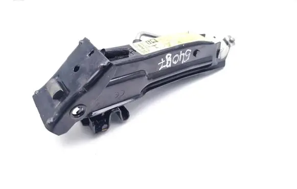 Skoda Fabia Mk2 (5J) Lift Jack 6Q0011031H