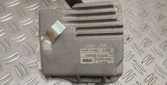 Toyota Corolla E120 E130 Power steering control unit/module 8965002230