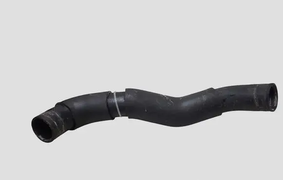 Nissan Juke I F15 Engine coolant pipe/hose