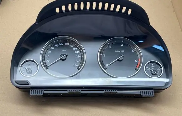 BMW 5 F10 F11 Speedometer (instrument cluster) 25811511 2059571 9227614