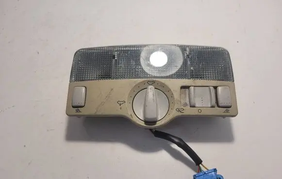 Volkswagen PASSAT B5 Front seat light 3B0947105