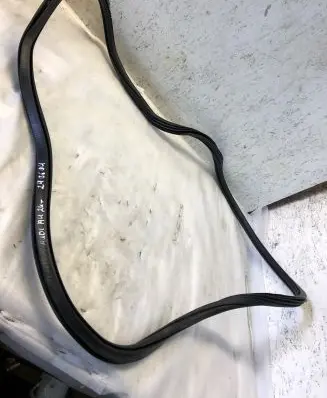 Audi A4 S4 B9 8W Rear door rubber seal (on body) 8w9833721b