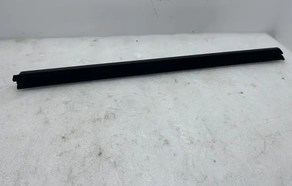 BMW X2 U10 Rear glass trim 5A2FC3403610