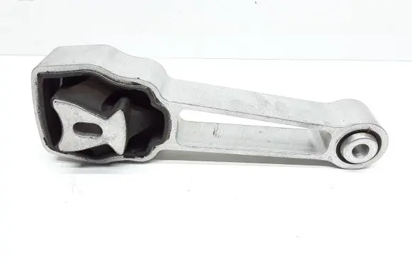 Volvo S80 Engine mount bracket