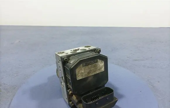 Toyota Avensis Verso ABS Pump 44540-05033