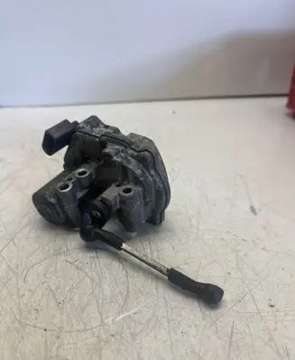 Audi A6 S6 C6 4F Intake manifold valve actuator/motor 059129086M