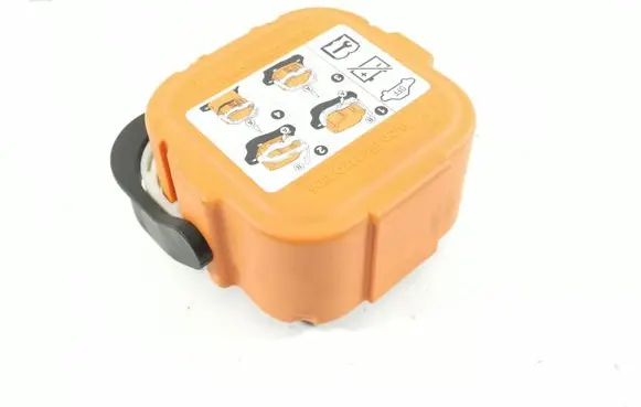 Chrysler Pacifica Fuse module 170M3418