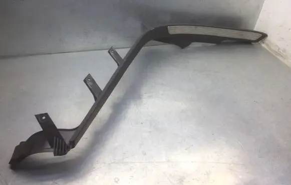 Volkswagen Phaeton Rear sill trim cover 3D5867765