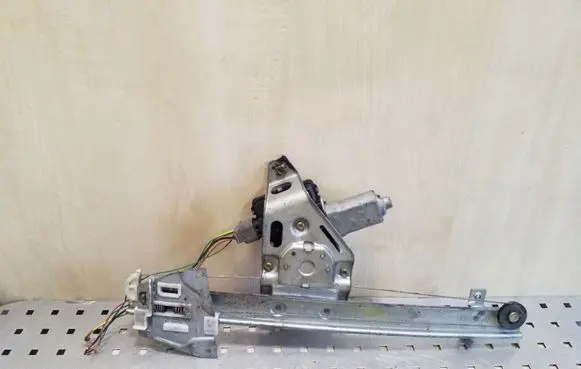 Mitsubishi Pajero Rear door window regulator with motor
