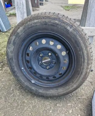 Nissan Almera Tino R15 spare wheel 
