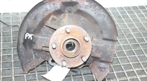 Ford Kuga II Front wheel hub