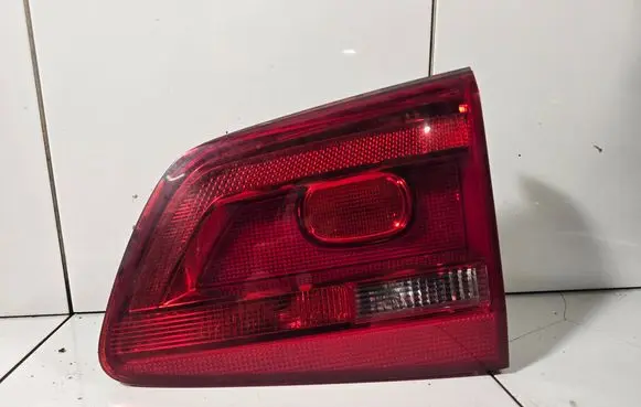 Volkswagen Touran II Tailgate rear/tail lights 1T0945094A 2TZ01046904 1344111