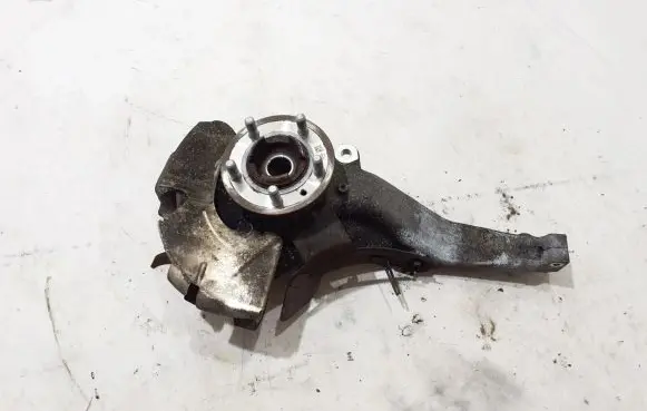 Land Rover Range Rover L405 Front wheel hub LR133543