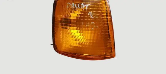 Volkswagen PASSAT B3 Front indicator light 42756R6 HELLA GERMANY