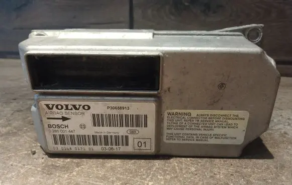 Volvo XC90 Airbag control unit/module P30658913 0285001447