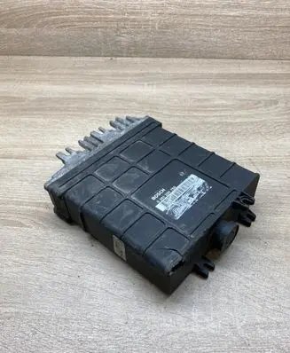 Volkswagen Golf III Engine control unit/module ECU 1H0907311F 0261200760