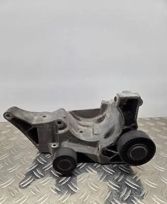 BMW 5 GT F07 Generator/alternator bracket 13992010 7802639