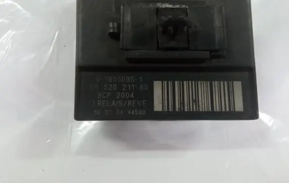 Citroen C5 Glow plug pre-heat relay 9652021180