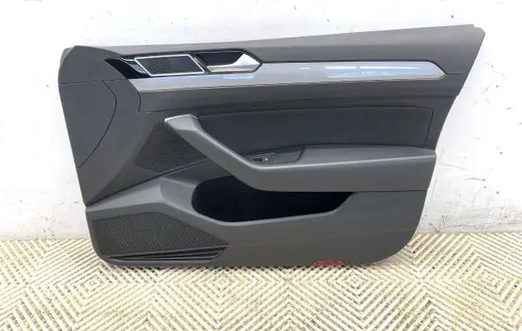 Volkswagen PASSAT B8 Front door card panel trim