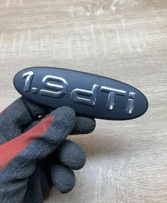Renault Megane I Manufacturer badge logo/emblem 7700419321