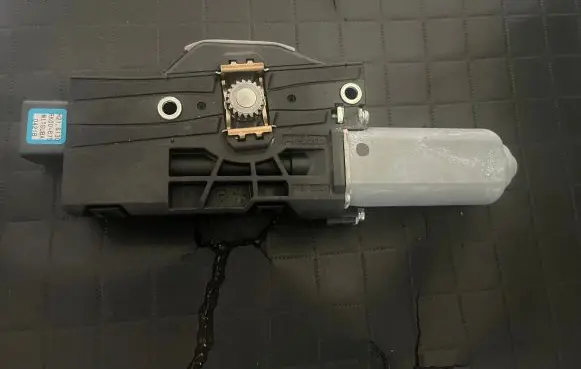 Sunroof motor/actuator