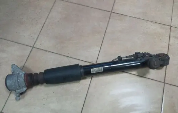 Rear shock absorber/damper