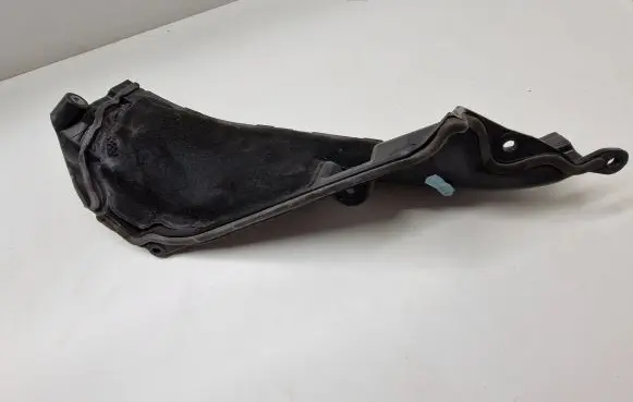 BMW 5 F10 F11 Other engine bay part 7211464
