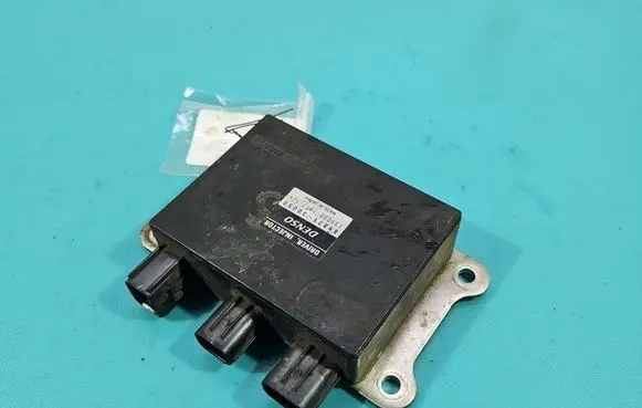 Lexus IS III XE30 Central body control module 89871-30050 IMPRK1503853