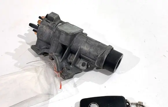 Skoda Fabia Mk1 (6Y) Ignition lock 4B0905851C