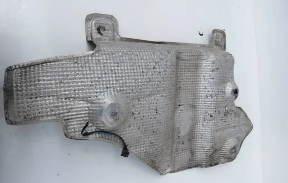 Porsche Cayenne (9PA) Exhaust heat shield 7L0825681B
