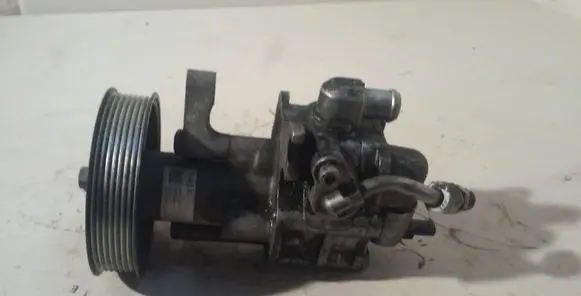 BMW 7 F01 F02 F03 F04 Power steering pump 677617001