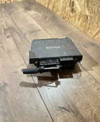Mercedes-Benz S W220 Seat control module 2208201285 00007654A5 A2209102236