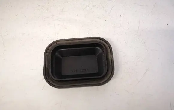 Toyota Corolla E120 E130 Headlight/headlamp dust cover
