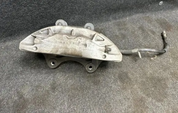 Chevrolet Camaro Front brake caliper B9880000